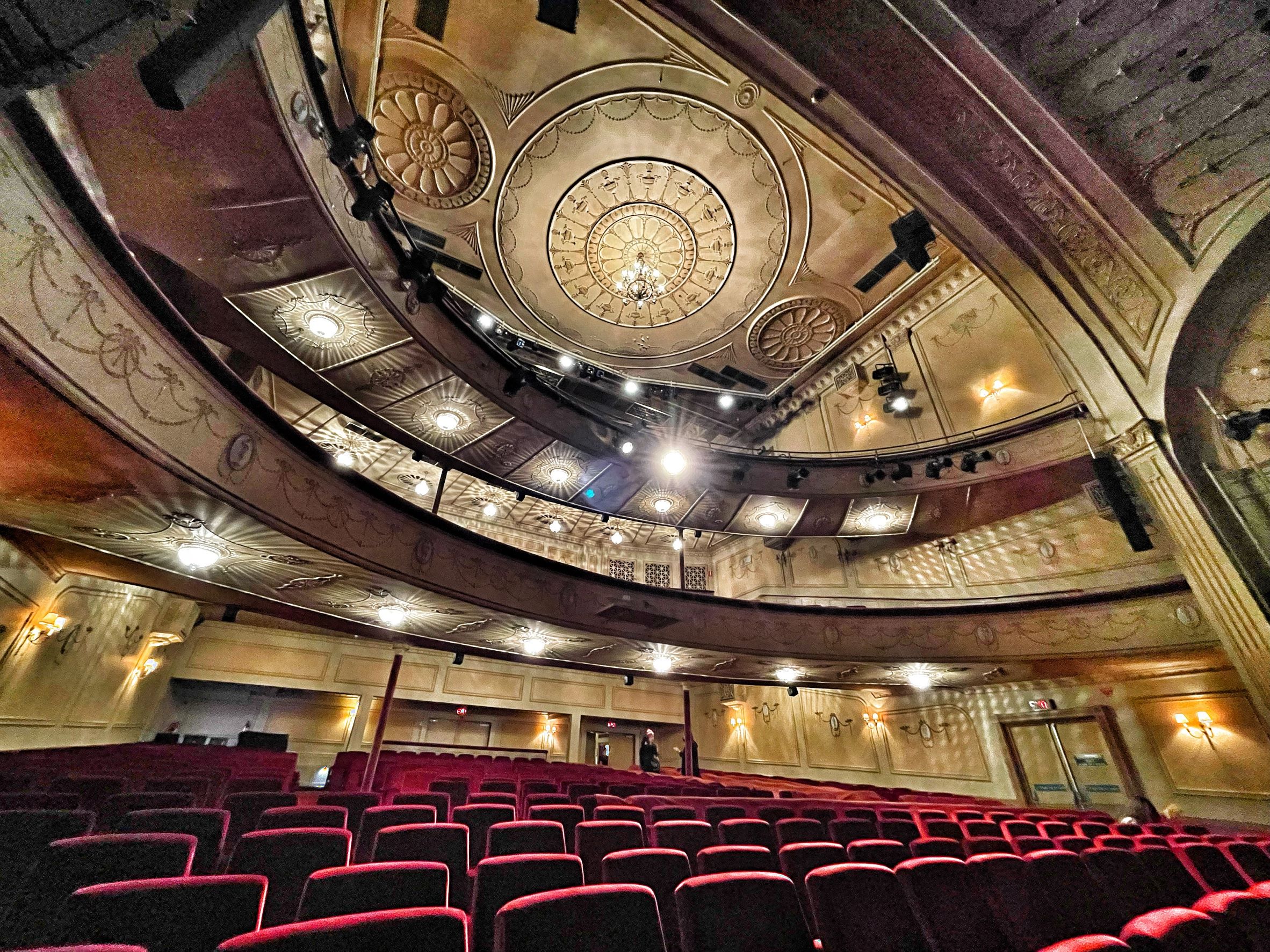 Athenaeum Theatre 1 – image 15